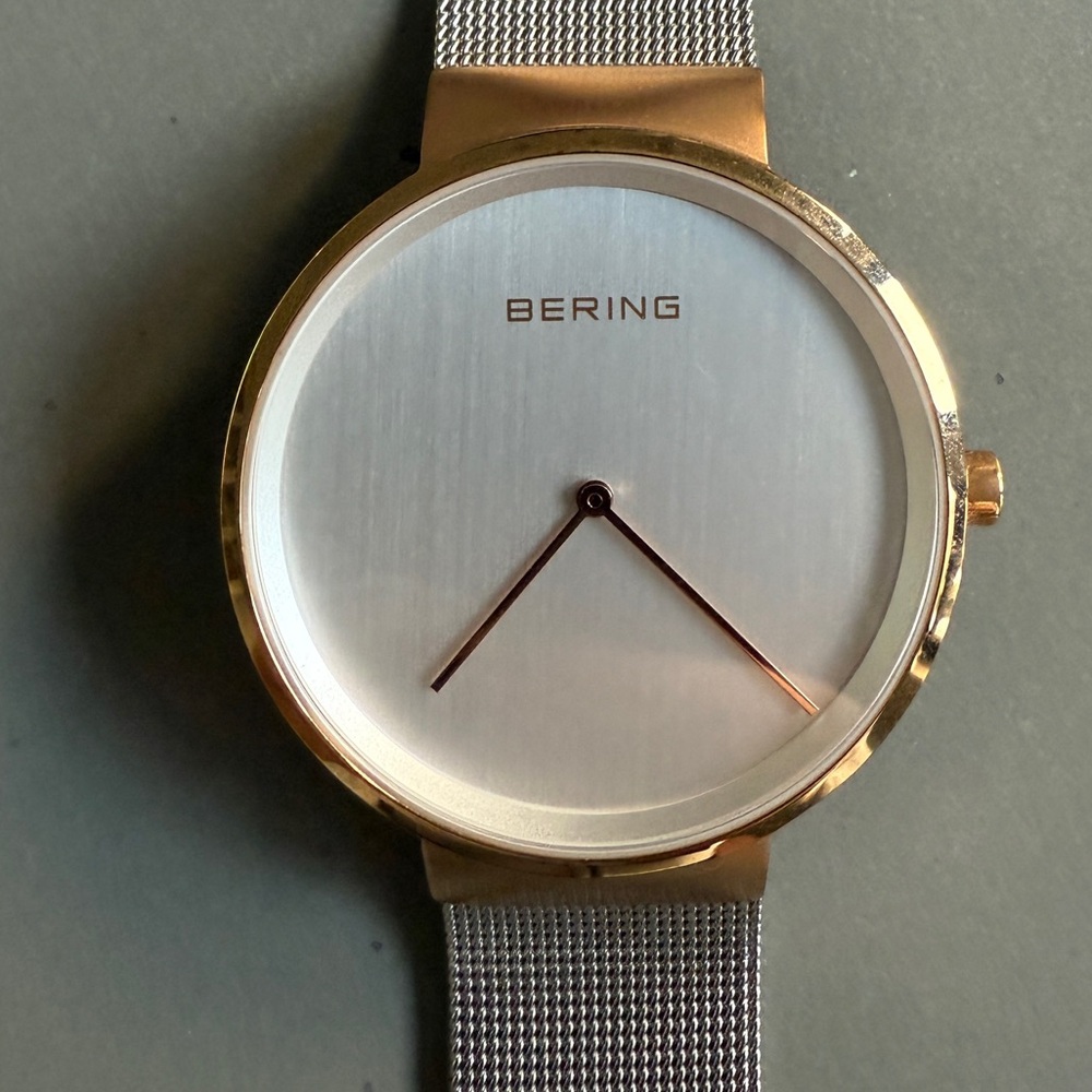 Classic Bering Polished/Brushed Gold - 31mm face